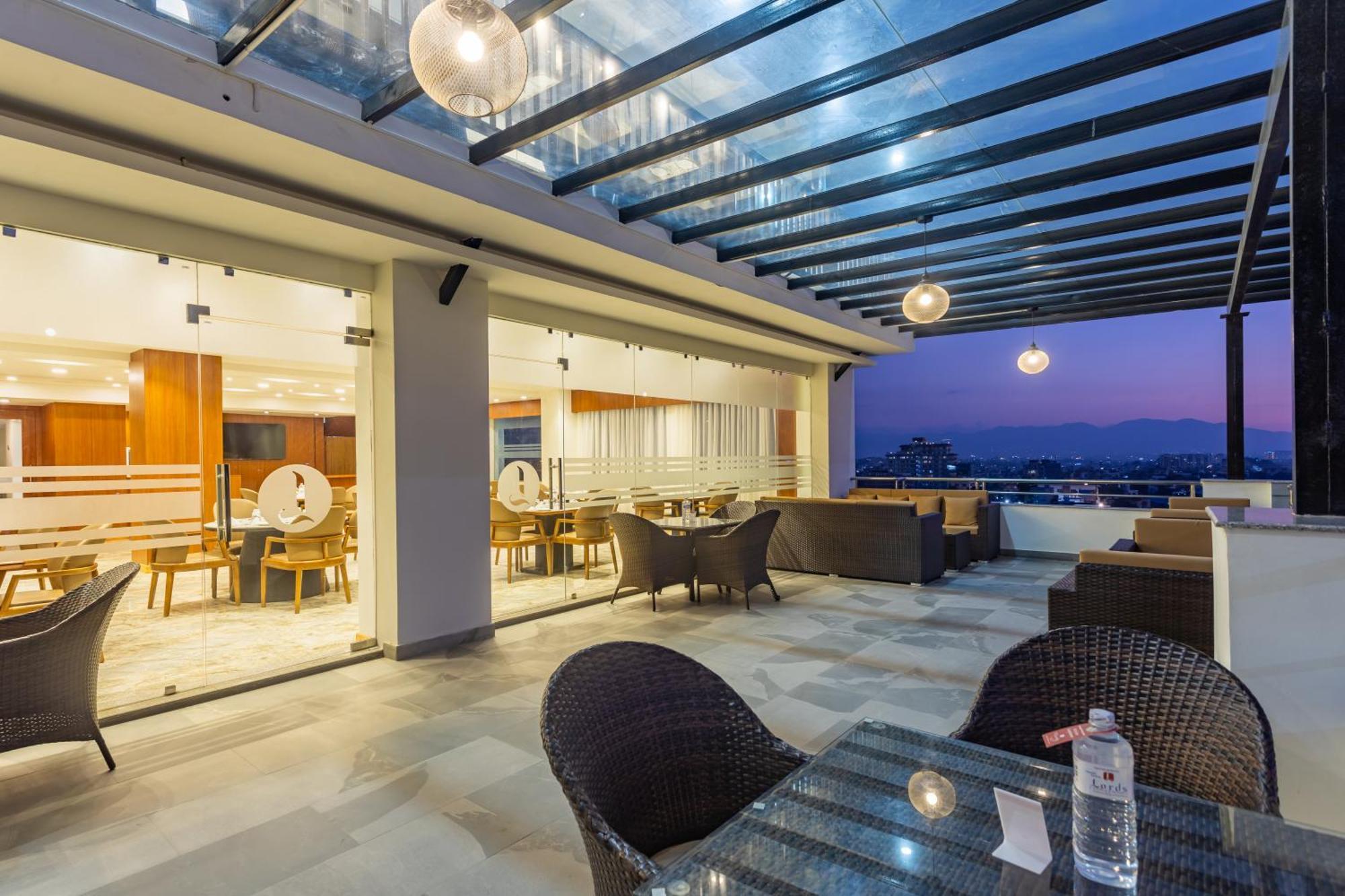 Mandala Norling Lords Prime Kathmandu Hotel Bagian luar foto