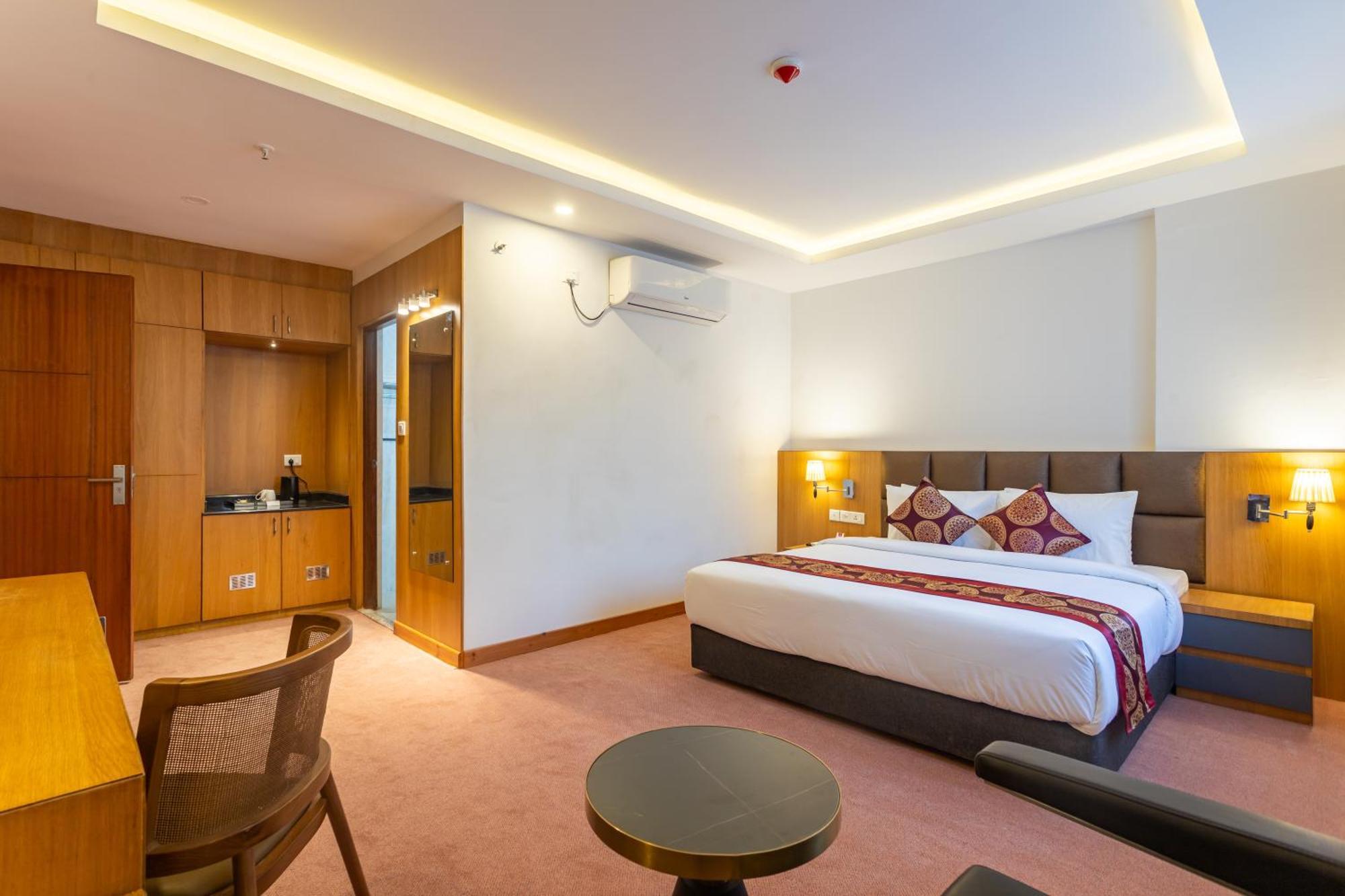 Mandala Norling Lords Prime Kathmandu Hotel Bagian luar foto