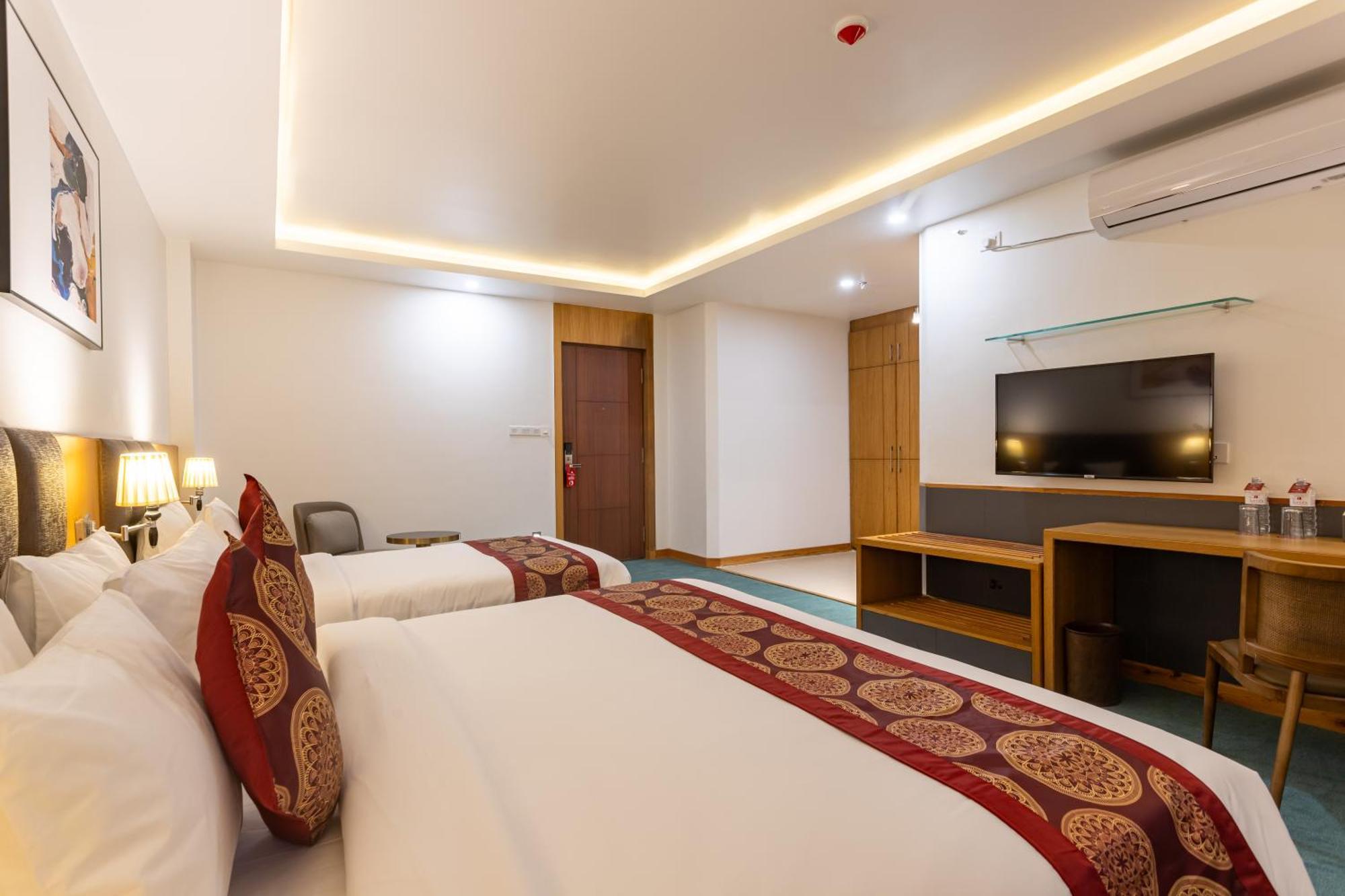 Mandala Norling Lords Prime Kathmandu Hotel Bagian luar foto