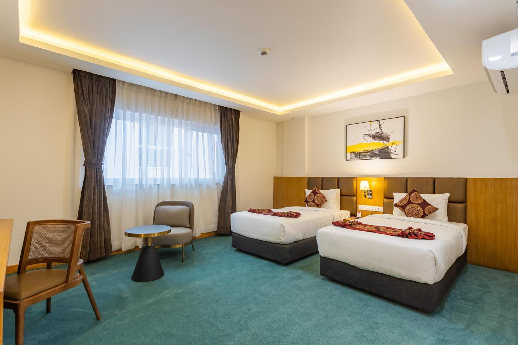 Mandala Norling Lords Prime Kathmandu Hotel Bagian luar foto