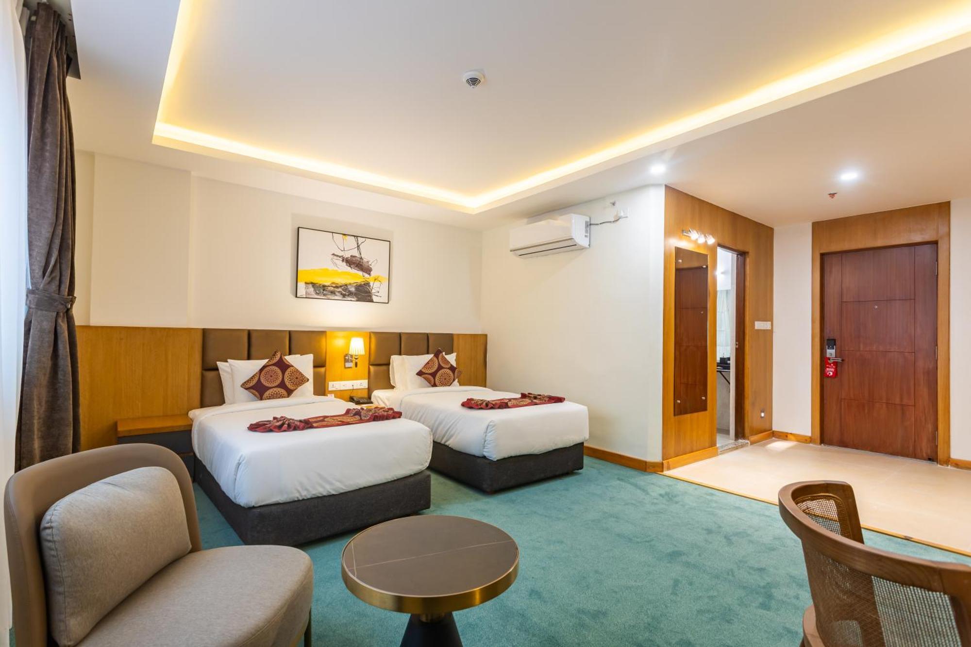 Mandala Norling Lords Prime Kathmandu Hotel Bagian luar foto